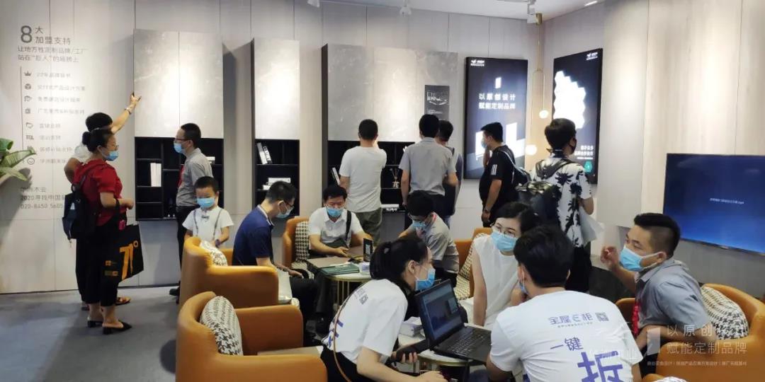 7.27家博會火熱開展，華洲木業(yè)邀您參觀交流(圖3)